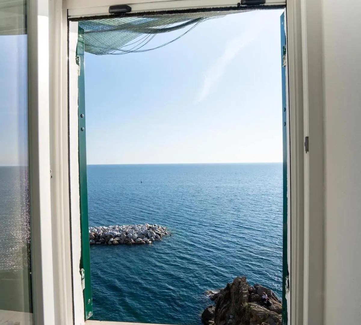 Lucy Solutions Hotel Riomaggiore 0*,