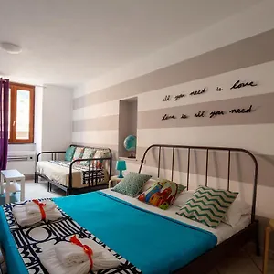  Pensión Ciao Bella Colors
