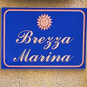  Pensión Brezza Marina