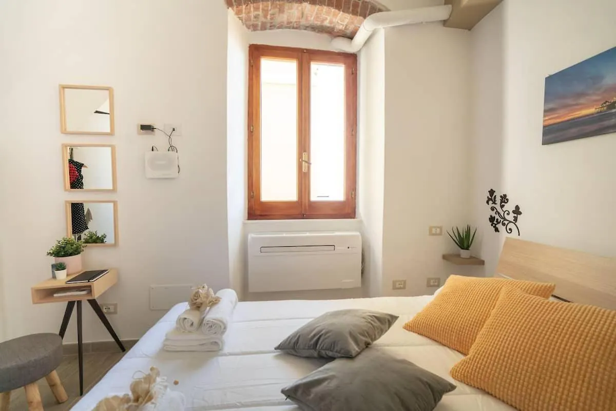 Lucy Solutions Hotel Riomaggiore 0*,